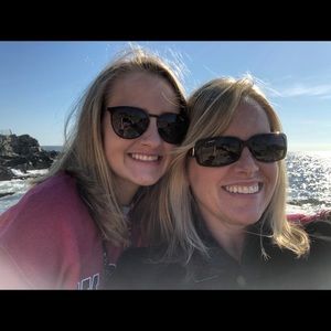 Meet your Posher, Abby